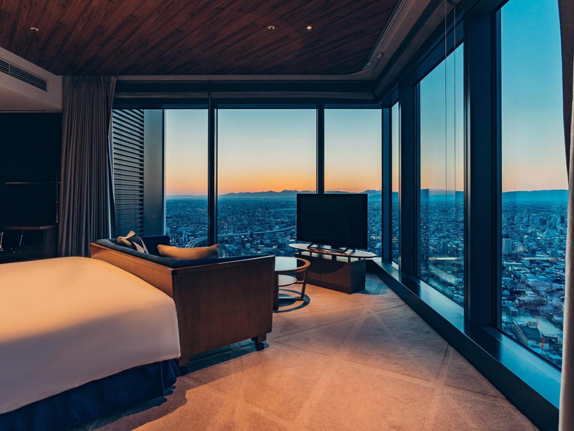 Nagoya Prince Hotel Sky Tower Εξωτερικό φωτογραφία A suite at the hotel