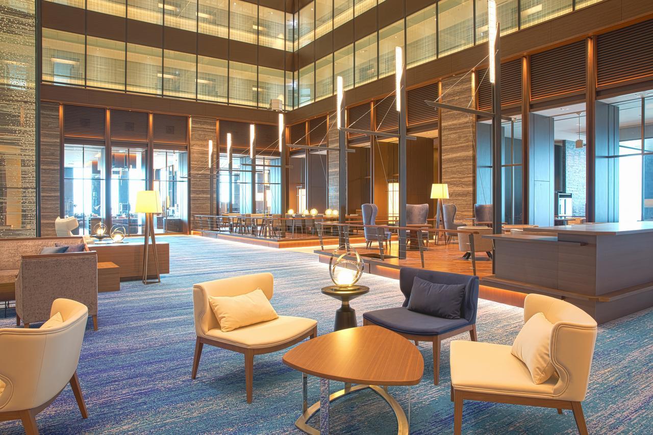 Nagoya Prince Hotel Sky Tower Εξωτερικό φωτογραφία The lobby of the hotel